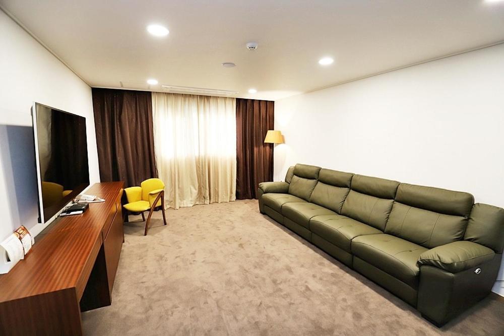 Sea Moon Tourist Hotel Incheon Exterior foto